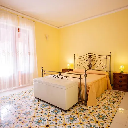 Maristella B&B 리파리