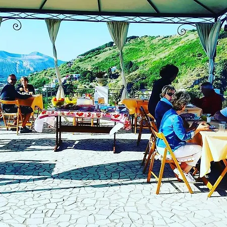 Bed & Breakfast Maristella 4*