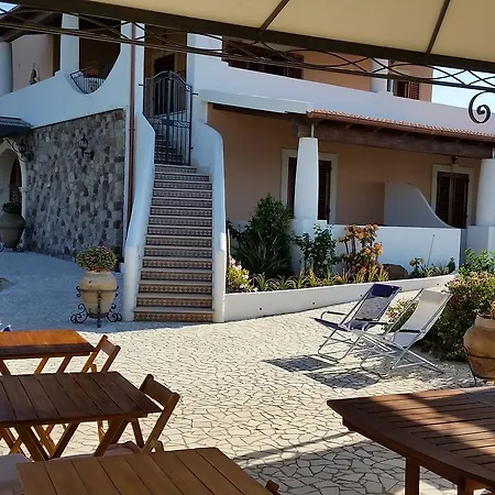 Maristella Lipari (Isola Lipari)